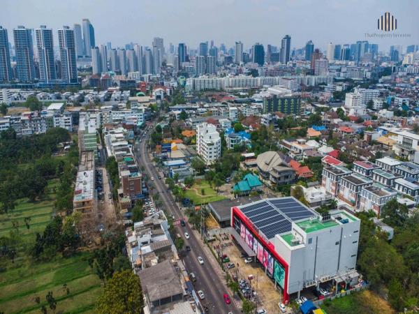 ����Ҥ�þҳԪ�� ���¢�ҧ��ا෾