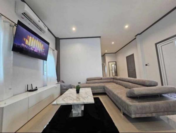 Pattaya dot Property