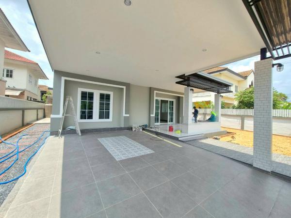 บ้าน ใกล้โรงพยาบาลนพรัตน์