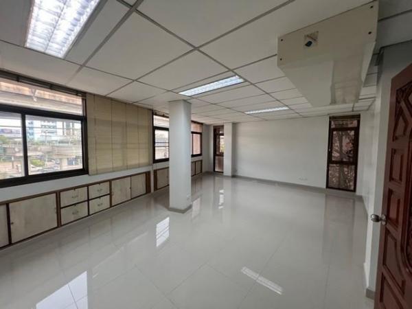 �ӹѡ�ҹ������ ���觪ѹ