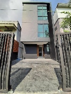 ����������Ϳ��� �Ҥһ�С�������� 60,000 �ҷ/��͹