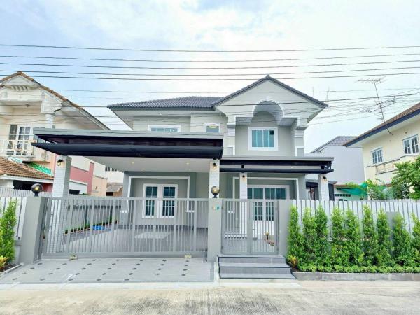 บ้าน ใกล้โรงพยาบาลนพรัตน์