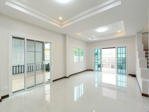 บ้าน ใกล้โรงพยาบาลนพรัตน์