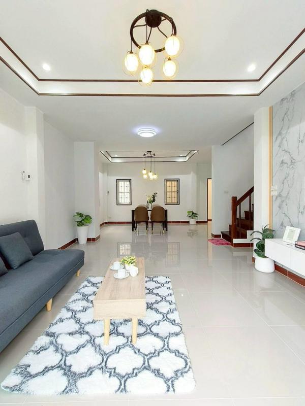 บ้าน ใกล้โรงพยาบาลนพรัตน์