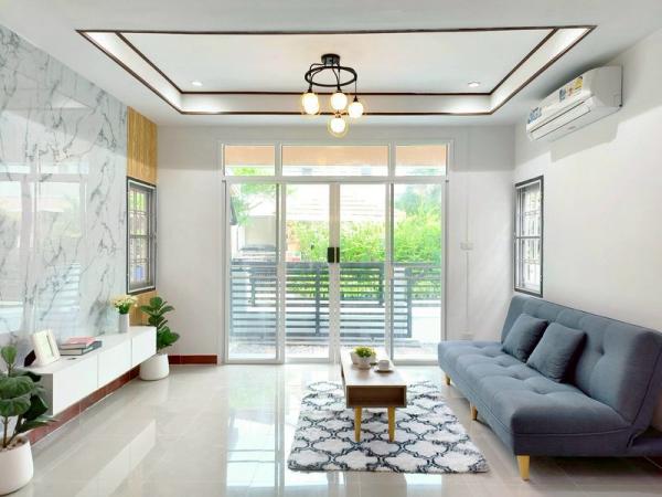 บ้าน ใกล้โรงพยาบาลนพรัตน์