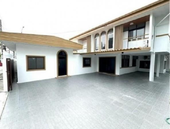 ��ҹ������������������� ���¢�ҧ