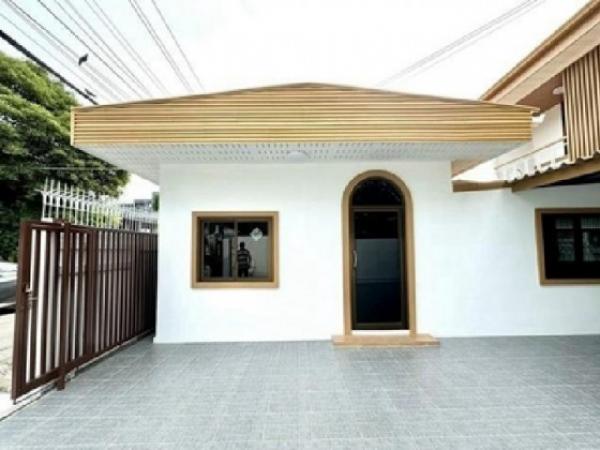 ��ҹ������Ѫ�� ���¢�ҧ