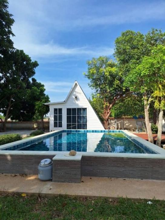 ���ͧ �� ahousepost9