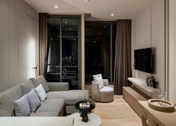 ��ا෾ �� Aurora