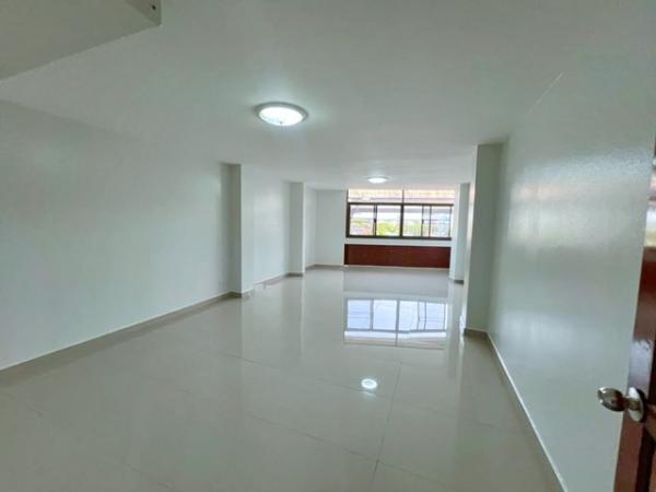 �ӹѡ�ҹ������ ���觪ѹ