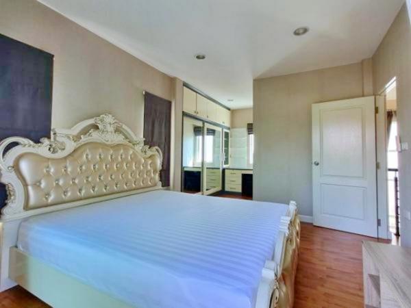 ��ҹ�������������� �оҹ�٧