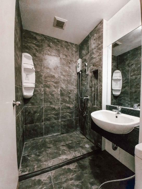 �͹����ö俿������չ���Թ �ҧ���