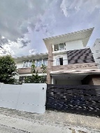 �����Һ�ҹ �Ҥһ�С�������� 180,000 �ҷ/��͹