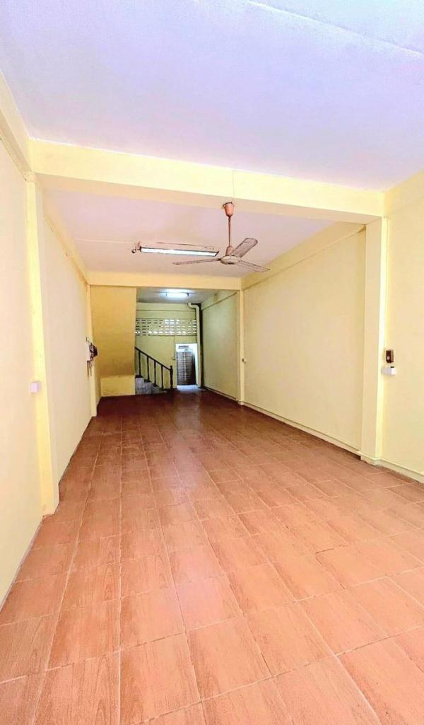 ����Ҥ�þҳԪ�� �ҧ����