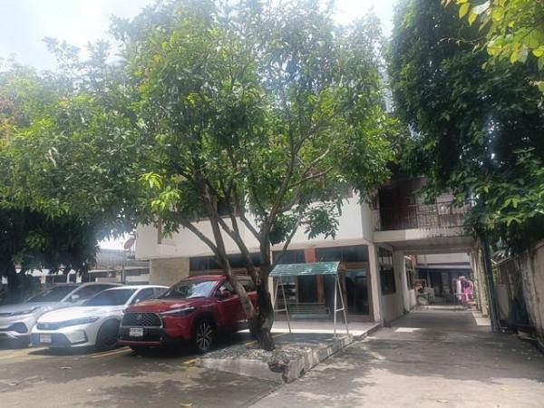 ��ҹ������ �ҧ�ѡ��ا෾