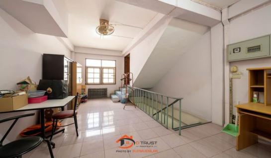 ����Ҥ�þҳԪ�� �ҧ����