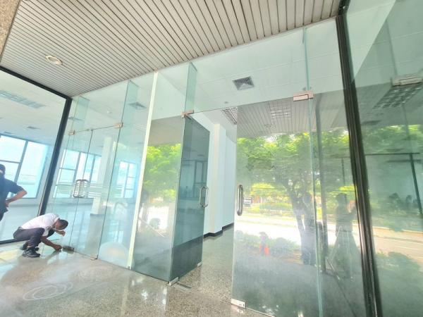 �Ҥ�þҳԪ�������� 180,000 �ҷ�����͹