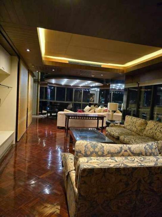 �͹������� �ҧ�ѡ��ا෾