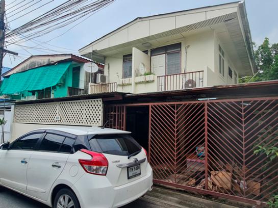 บ้าน Ekamai บ้าน Ekamai