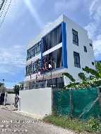 ������⡴ѧ �Ҥһ�С�������� 50,000 �ҷ/��͹