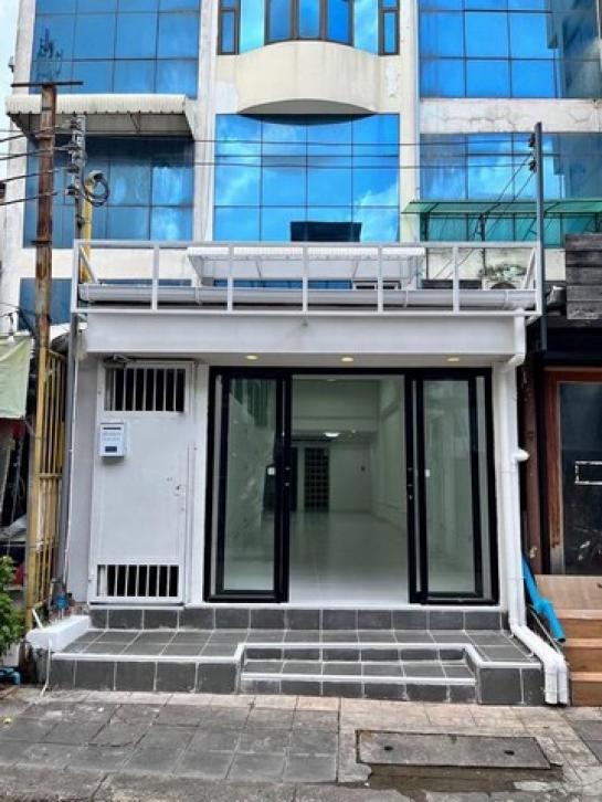 �Ҥ�þҳԪ�������� 27,000 �ҷ�����͹