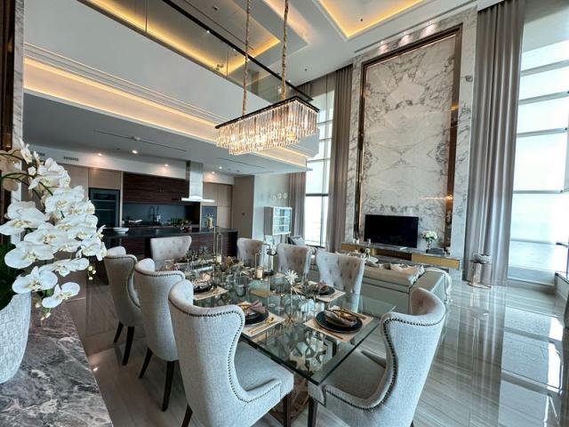 �ź��� �� A House property