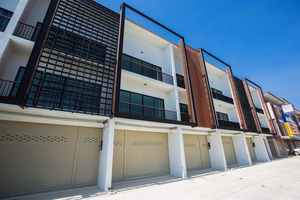 �Ҥ�þҳԪ��˹�ҡ��ҧ5���� ��§����