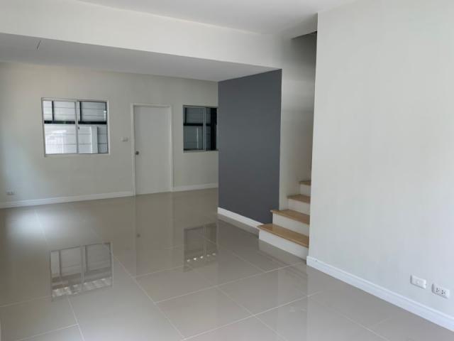 ��ǹ����������ö俿�� �͹���ͧ