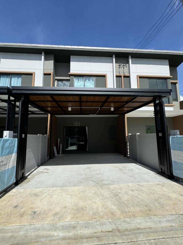 ��ͧ��ǧ �� Sansuda Sangiamrak