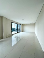 ��¤͹������� �Ҥһ�С�Ȣ�� 52,300,000 �ҷ