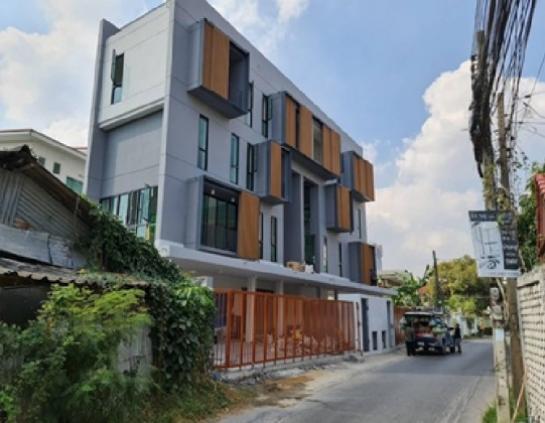 �Ҥ�þҳԪ�������� 180,000 �ҷ�����͹