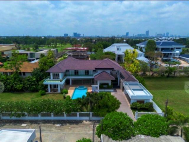 ��ҹ����� Jacuzzi