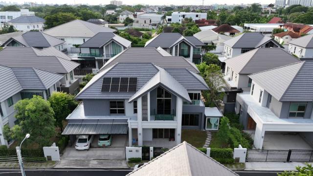 ��ҹ����� Jacuzzi