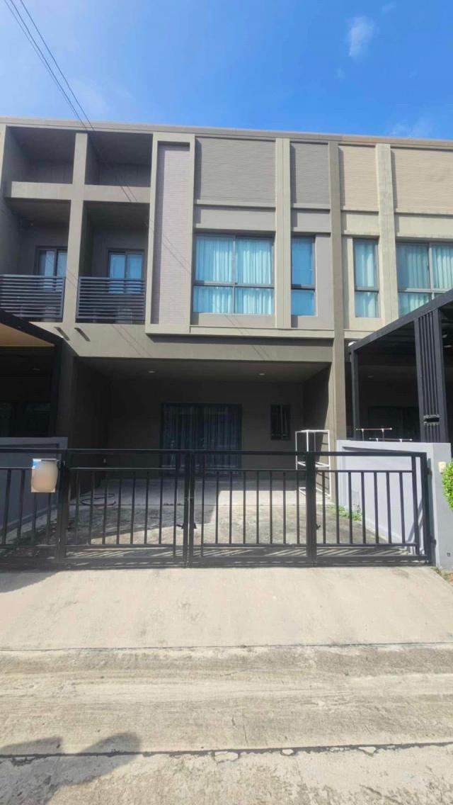 �����ҹ� �� Sansuda Sangiamrak