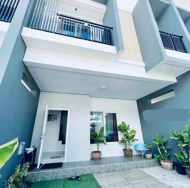 �����ҹ� �� Sansuda Sangiamrak