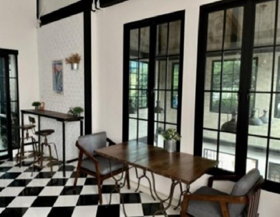 ��áԨ������ ���ͧ������չ������