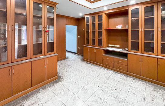 ����Ҥ�þҳԪ�� �ҧ����