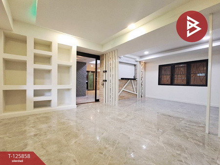 ��º�ҹ �չ���ա�ا෾