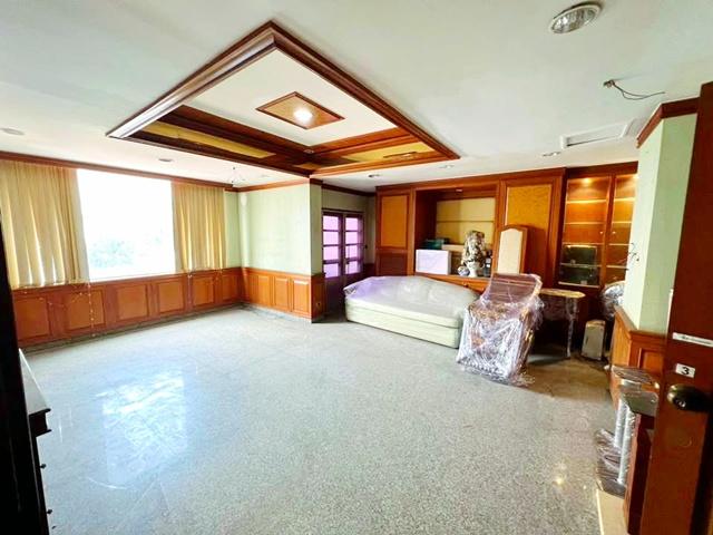 �ӹѡ�ҹ������ �ҧ��Ѵ��ا෾