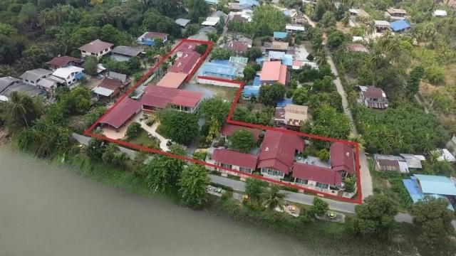 ��áԨ ���ͺ�