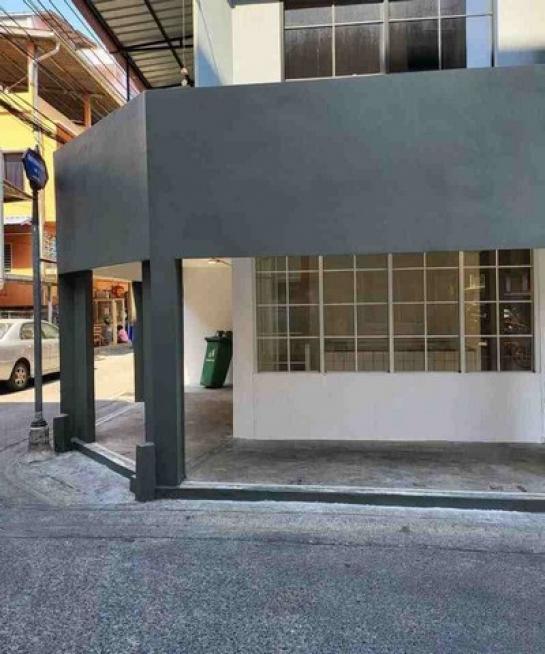 �ӹѡ�ҹ������ �Թᴧ��ا෾