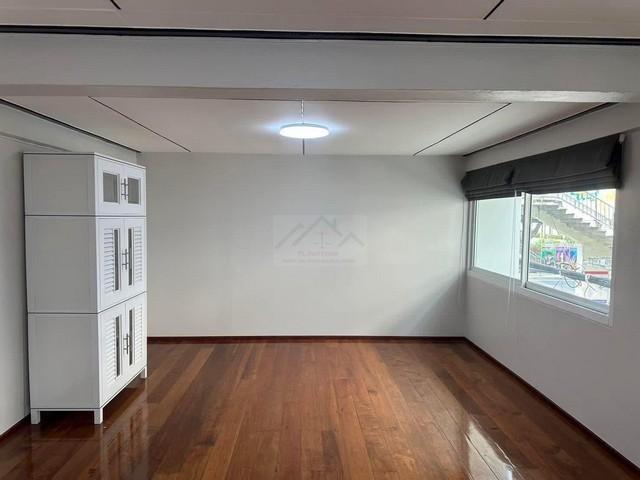 �Ҥ�þҳԪ�������� �ǹ��ǧ��ا෾