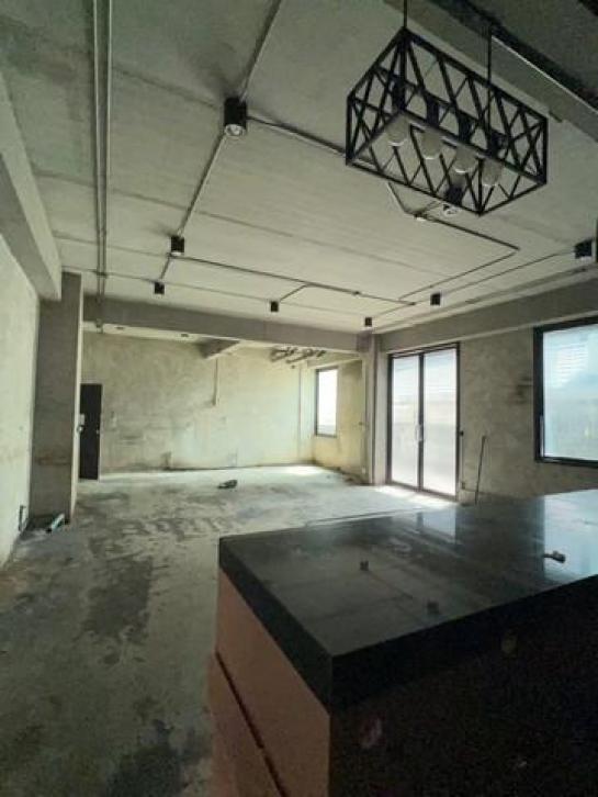 �ӹѡ�ҹ������ �Թᴧ��ا෾