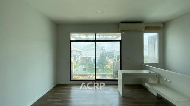 ��º�ҹ ��觤�ء�ا෾