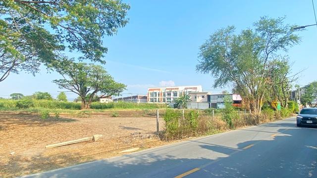 ���Թ MRT �������