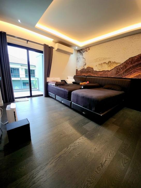 ��ҹ������ �ҧ�����طû�ҡ��