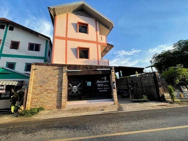 ;�����鹷� ���ʹ���Թ 5,900,000 �ҷ