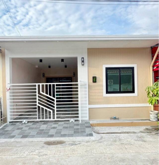 ทาวน์โฮม นนทบุรี ทาวน์โฮม นนทบุรี