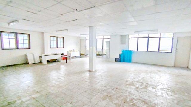 �ӹѡ�ҹ������ �Թᴧ��ا෾