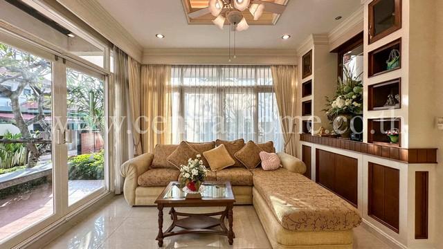 ��º�ҹ ����Ѳ�ҡ�ا෾